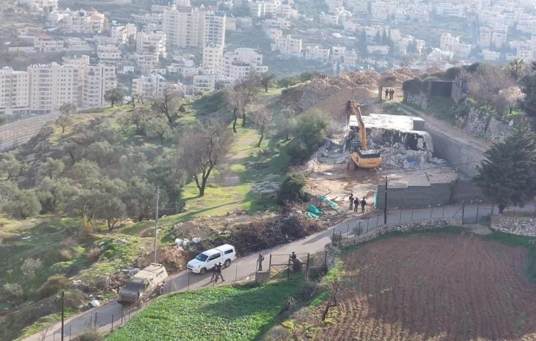 قوات الاحتلال تهدم منزلاً قيد الانشاء غرب بيت لحم