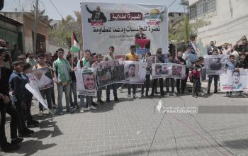 بالصور : مسيرة طلابية نصرة للمقدسات ودعمًا للمقاومة امام مكتب السنوار بغزة