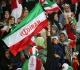 مشجعون إيرانيون يهتفون لـ"فلسطين" أمام وفد إعلامي صهيوني