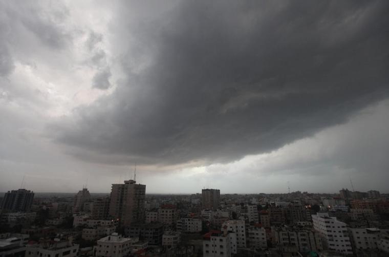 راصد جوي يوضح.. هل يشهد طقس فلسطين هطول للأمطار الأيام المقبلة؟