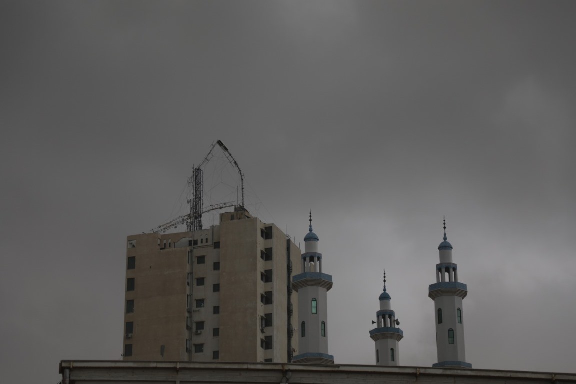 حالة الطقس اليوم الخميس منخفض جوي قادم وتحذير من سرعة الرياح فلسطين اليوم